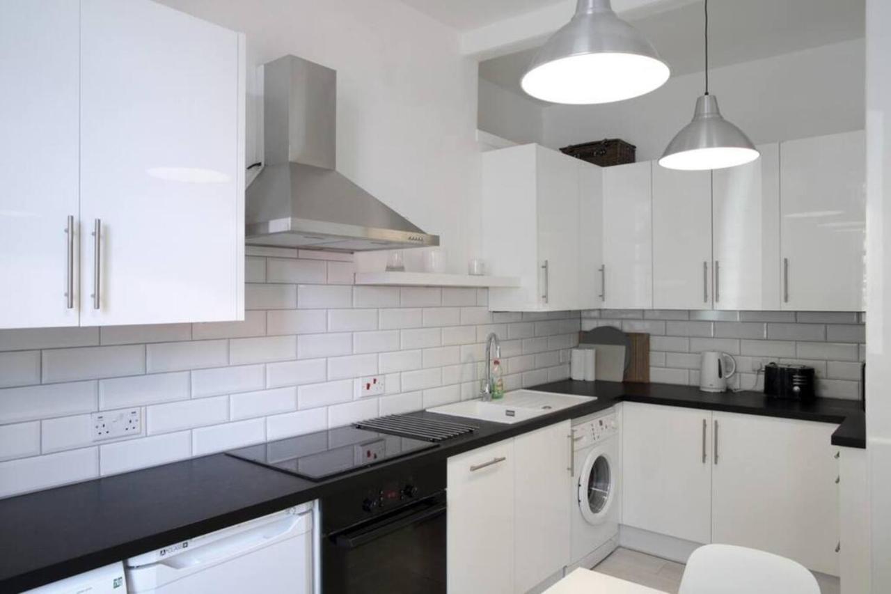 Beautiful Scandi-Inspired One Bed In Stockbridge Edinburgh Exterior photo